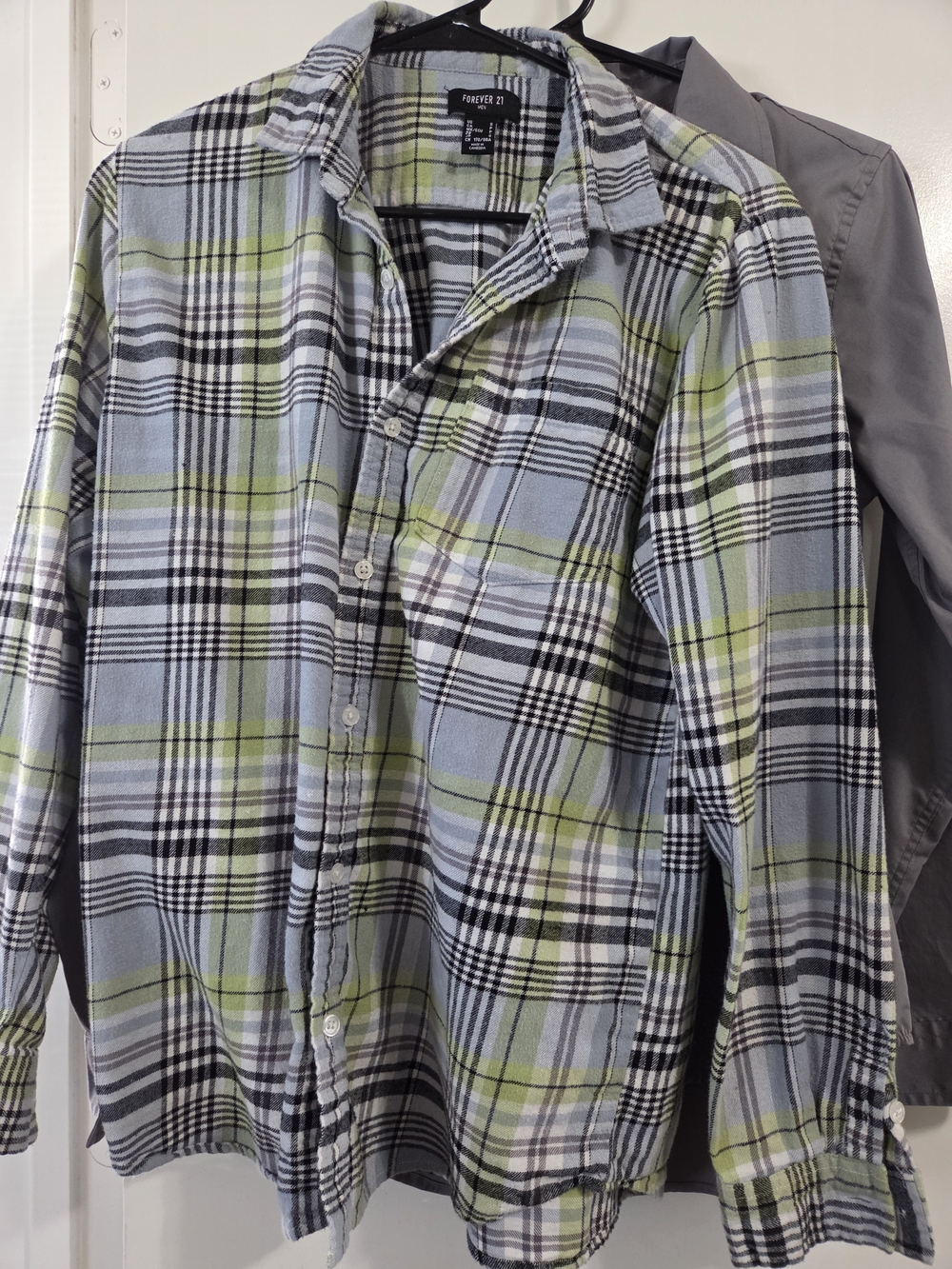 Womens Button Down Size S Lot Of 2- Forever 21 Flannel & Design In Paris Dress